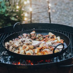 gift_guide_paella_pan_1