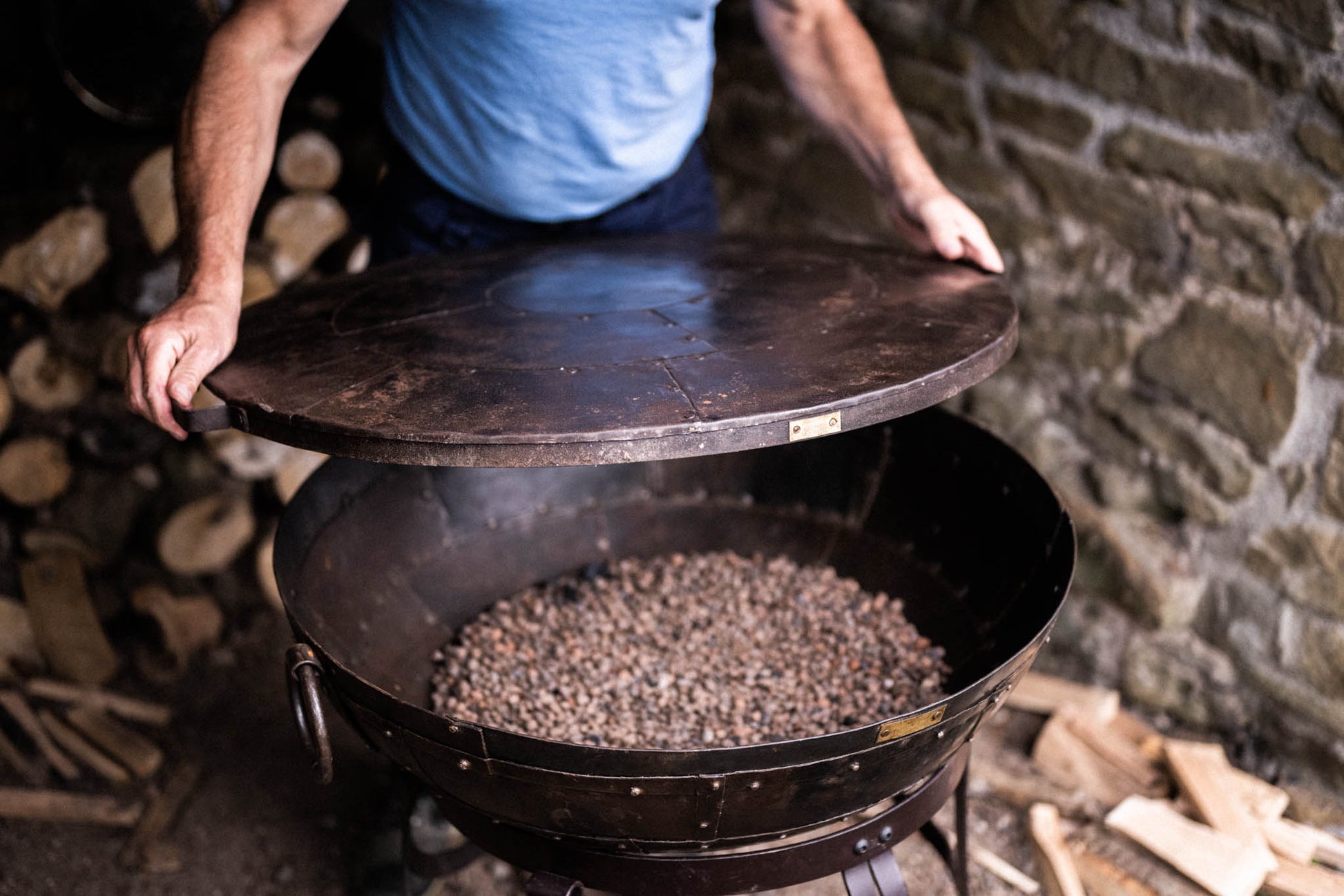 Kadai fire bowl filled with ceramic heat beads