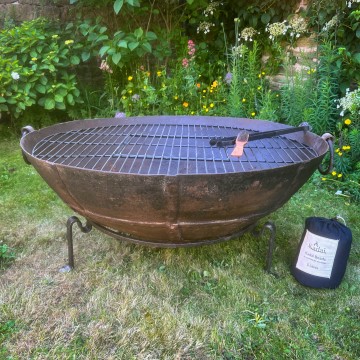 110 cm Original on Tudor Stand with Grill